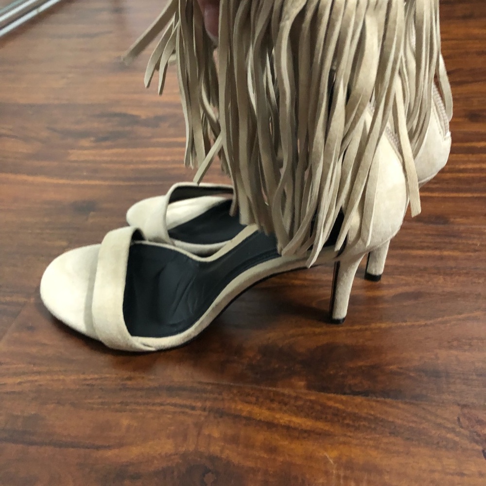 Heels - Picture 6 of 8